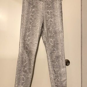 Fidelity snake print pants new without tags
